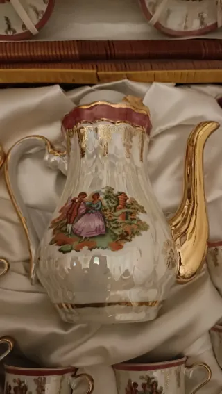Servizio Caffè Porcellana in Cesto Vimini