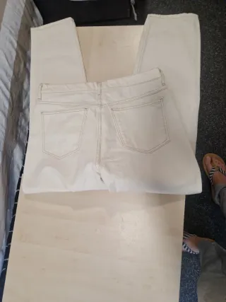 Pantalón vaquero crudo