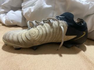 Botas Nike Phantom Talla 44 SOLO COMPRA EN FISICO