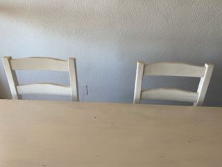 Mesa + 4 sillas de pino macizo estilo nórdico
