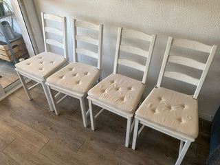 Mesa + 4 sillas de pino macizo estilo nórdico