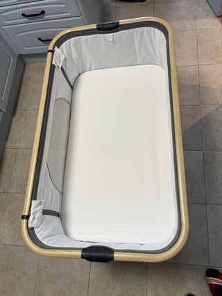 Minicuna colecho Ibaby gris con bandeja