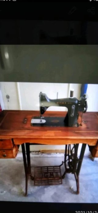 Máquina de coser antigua Sigma