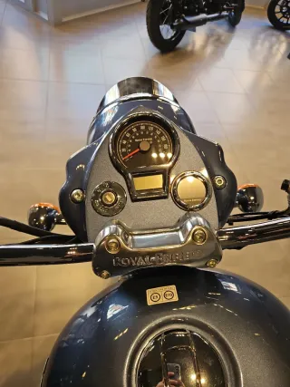 Royal Enfield Classic 650 Azul Plata