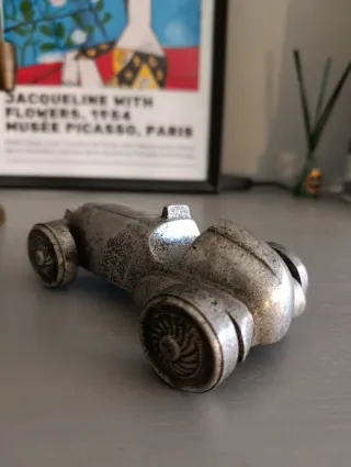 Coche de aluminio fundido años 30