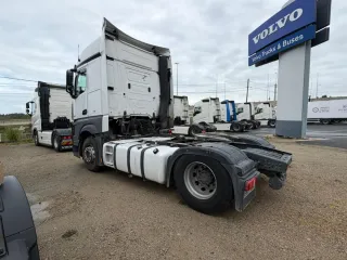 Mercedes-Benz actros 2015
