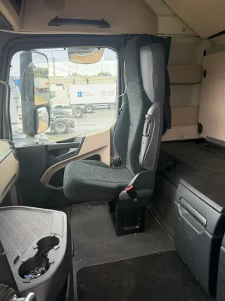 Mercedes-Benz actros 2015