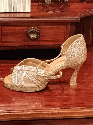 Zapatos de baile dorados talla 38