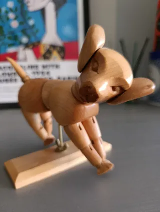Maniquí perro madera años 70