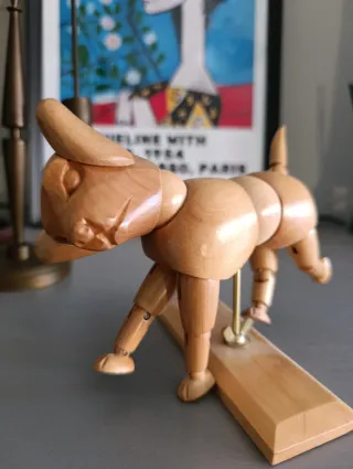 Maniquí perro madera años 70