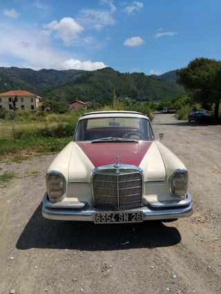 Mercedes-Benz 220 s 1980