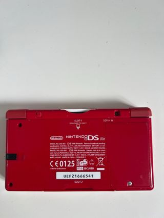 Nintendo DS Lite Roja + Cargador+cartucho de juego
