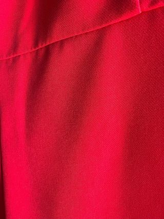 Mono rojo talla 38