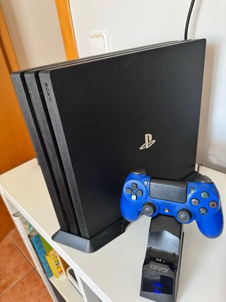 Ps4 Pro 1TB Negra + Mando Azul