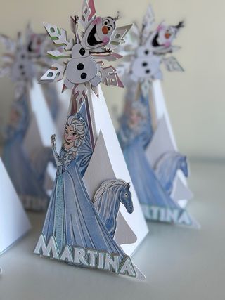 Caja Pirámide Frozen Decorada