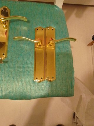 Juego de 6 pomos de puerta dorados