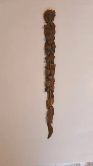 Molduras antiguas talladas de arca