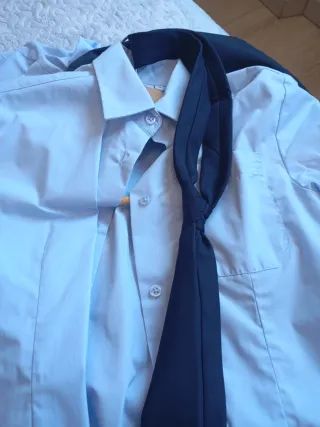 Traje azul Talla M (38) con 2 pantalones