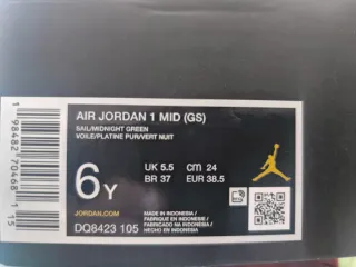 Zapatillas Jordan 1 Mid Rojo/Blanco