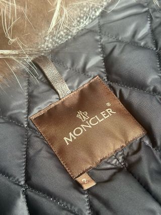 Giacca Moncler originale con pelliccia