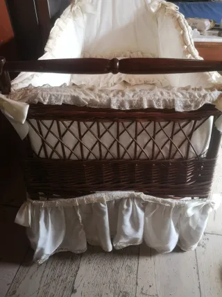 Cuna Moisés Mimbre