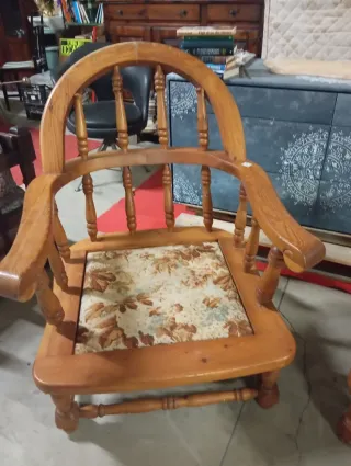 Coppia poltrone in legno con tessuto