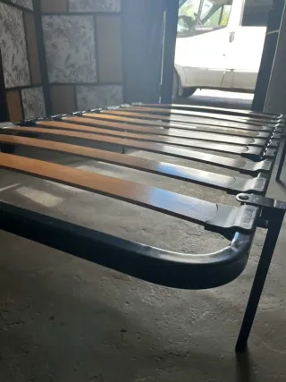 Somier de láminas madera y metal