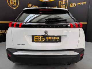 Peugeot 2008 2021