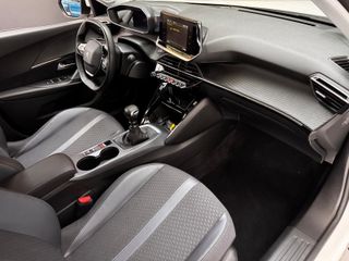 Peugeot 2008 2021