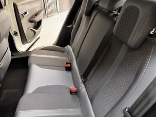 Peugeot 2008 2021