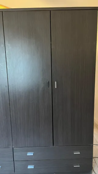 Armario 4 puertas 2m x 2m
