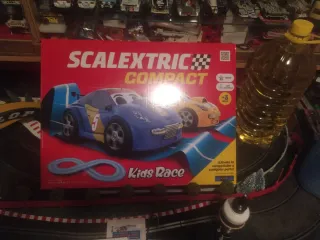 Circuito Scalextric Compact Kids Race