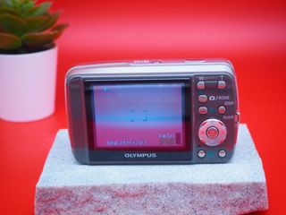Olympus Mju 600 Digital + Tarjeta xD 1GB