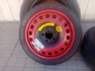 3 Ruedas: 2 Michelin y 1 Firestone