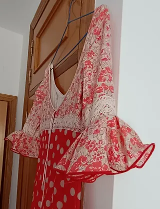 Traje Flamenca Rojo Lunares Blanco