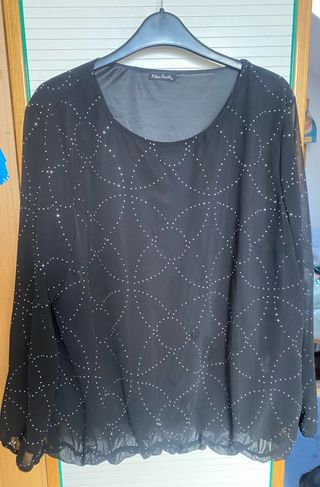 Blusa negra Pilar Prieto