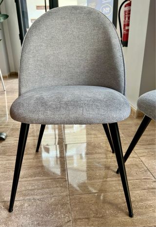 Juego de 4 sillas de comedor grises