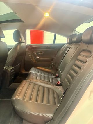 Volkswagen Passat CC 2010