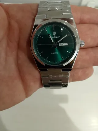 Reloj caballero nuevo a estrenar.