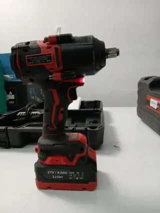 Llave de Impacto Inalámbrica Bamse 21V