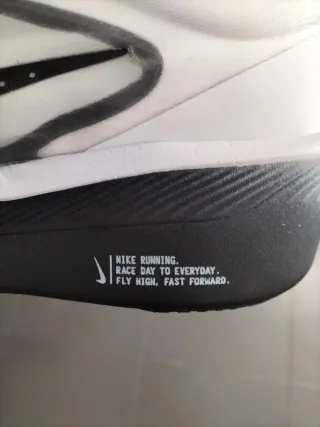 Nike Air zoom Fly 6 Negras y Blancas Sin estrenar