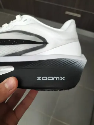 Nike Air zoom Fly 6 Negras y Blancas Sin estrenar