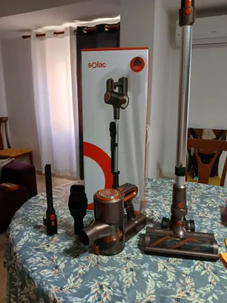 Aspirador Solac sin cable autonomía de 45 min.