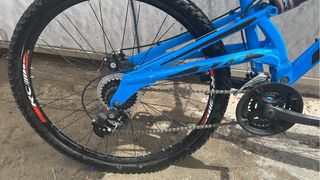 Bicicleta de Montaña Azul