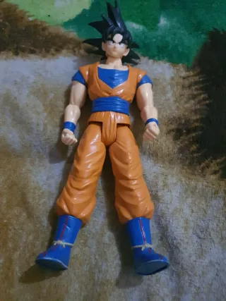 Muñeco de acción Goku