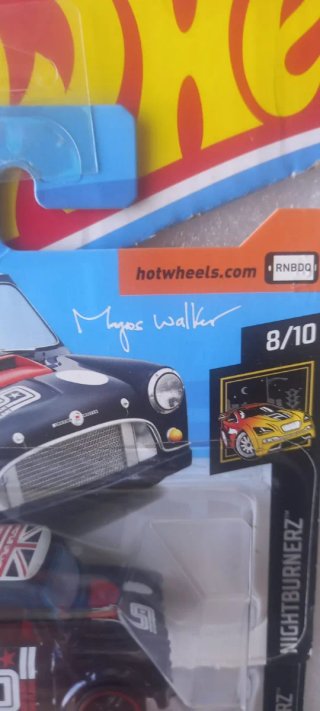 Conjunto 2 Hot Wheels Morris Mini