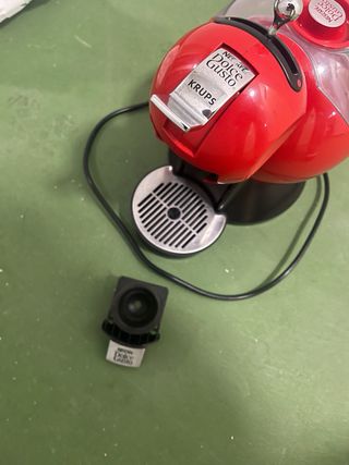 Cafetera Dolce Gusto Roja