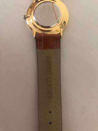 Reloj de pulsera nuevo sin usar