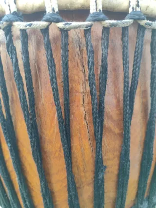 Djembe africano con correa