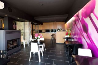 HOTEL RESTAURANTE ELLAURI 781 m2 ZEANURI BIZKAIA